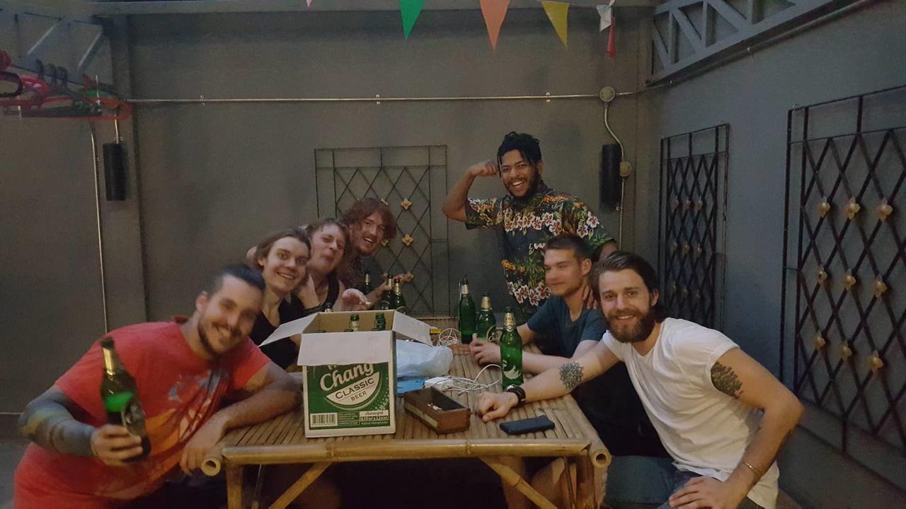 Puck Hostel 曼谷 外观 照片