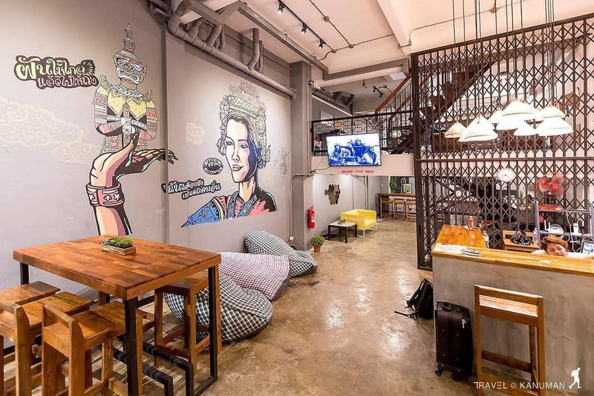 Puck Hostel 曼谷 外观 照片
