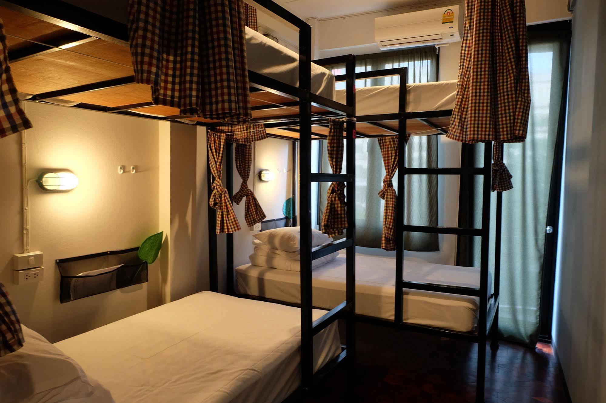 Puck Hostel 曼谷 外观 照片