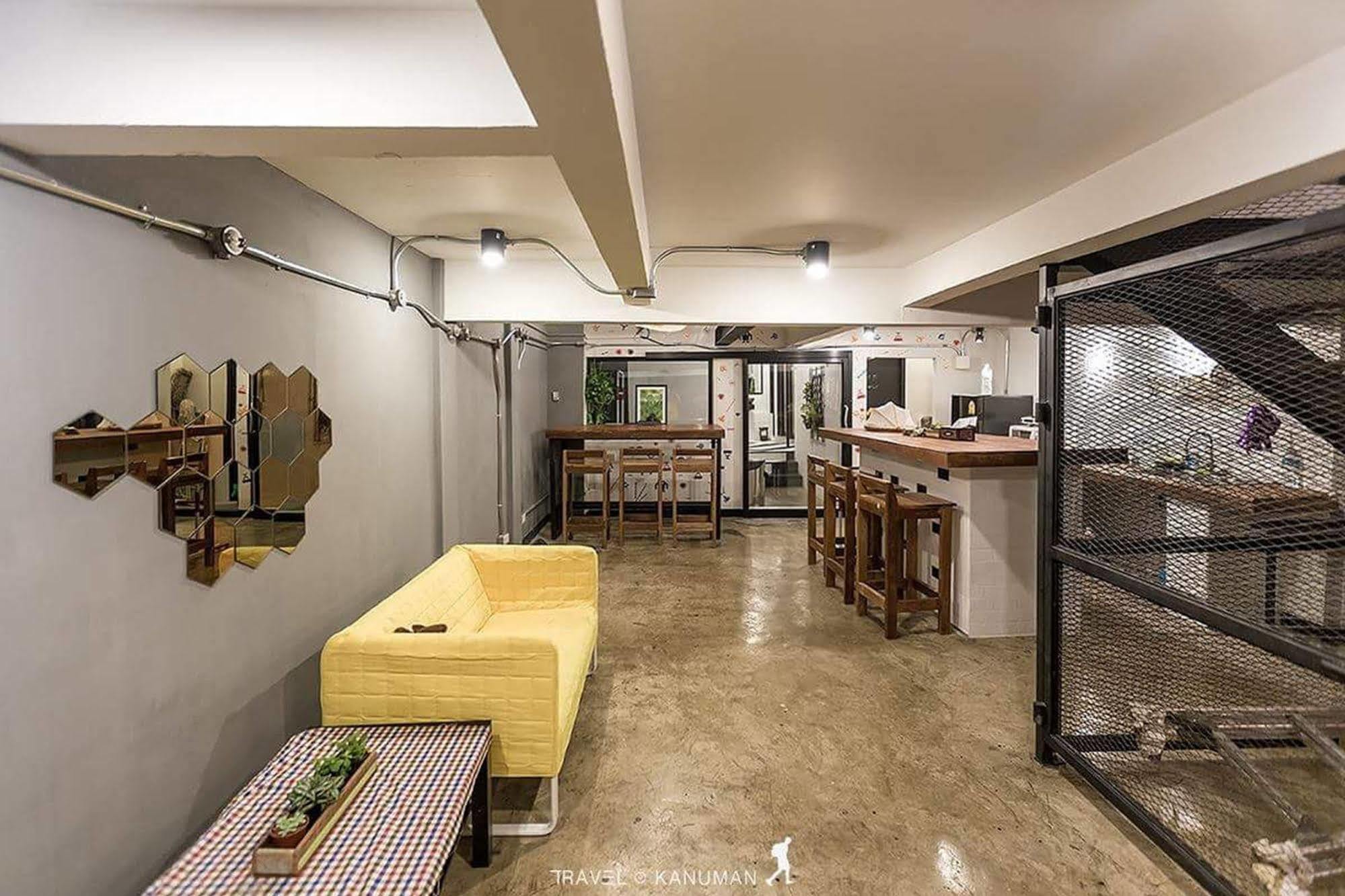 Puck Hostel 曼谷 外观 照片